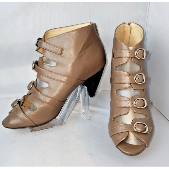 Cato Women's Open toe four Buckle Faux Leather Ankle Shoes size 10 - Picture 1 of 13